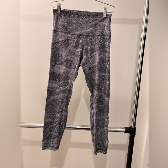 Lululemon Align Pant II 25" size 6 Area Ice Grey - Picture 5 of 10